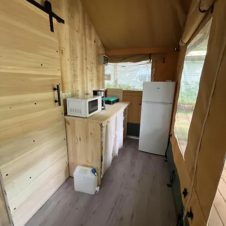 Camping Le Convivial Foncene Exterior photo